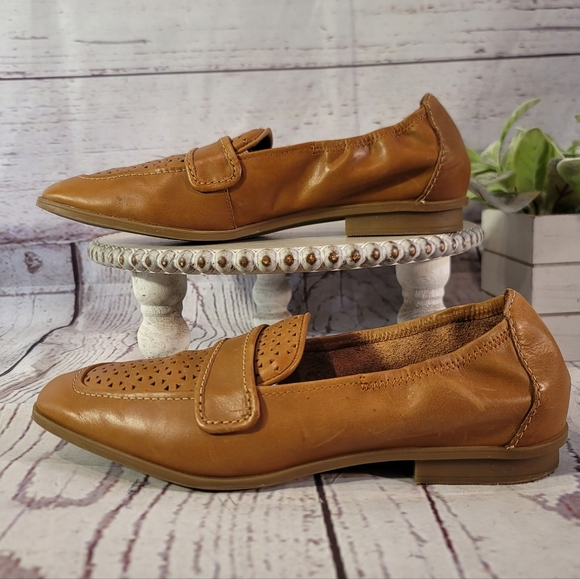 Clarks Collection Lyrical Way Womens Tan Leather Loafers Size 10M - Picture 6 of 15